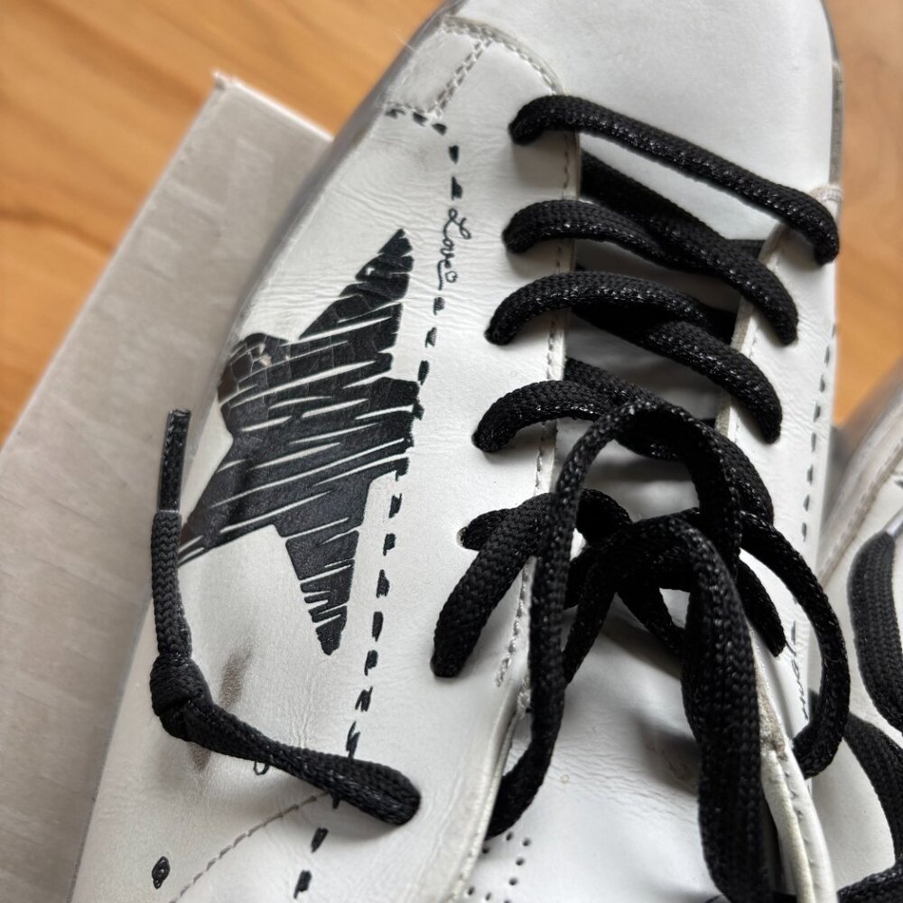Golden Goose Super-Star sneakers White w/ Black accents size 41, great condition - Picture 3 of 8